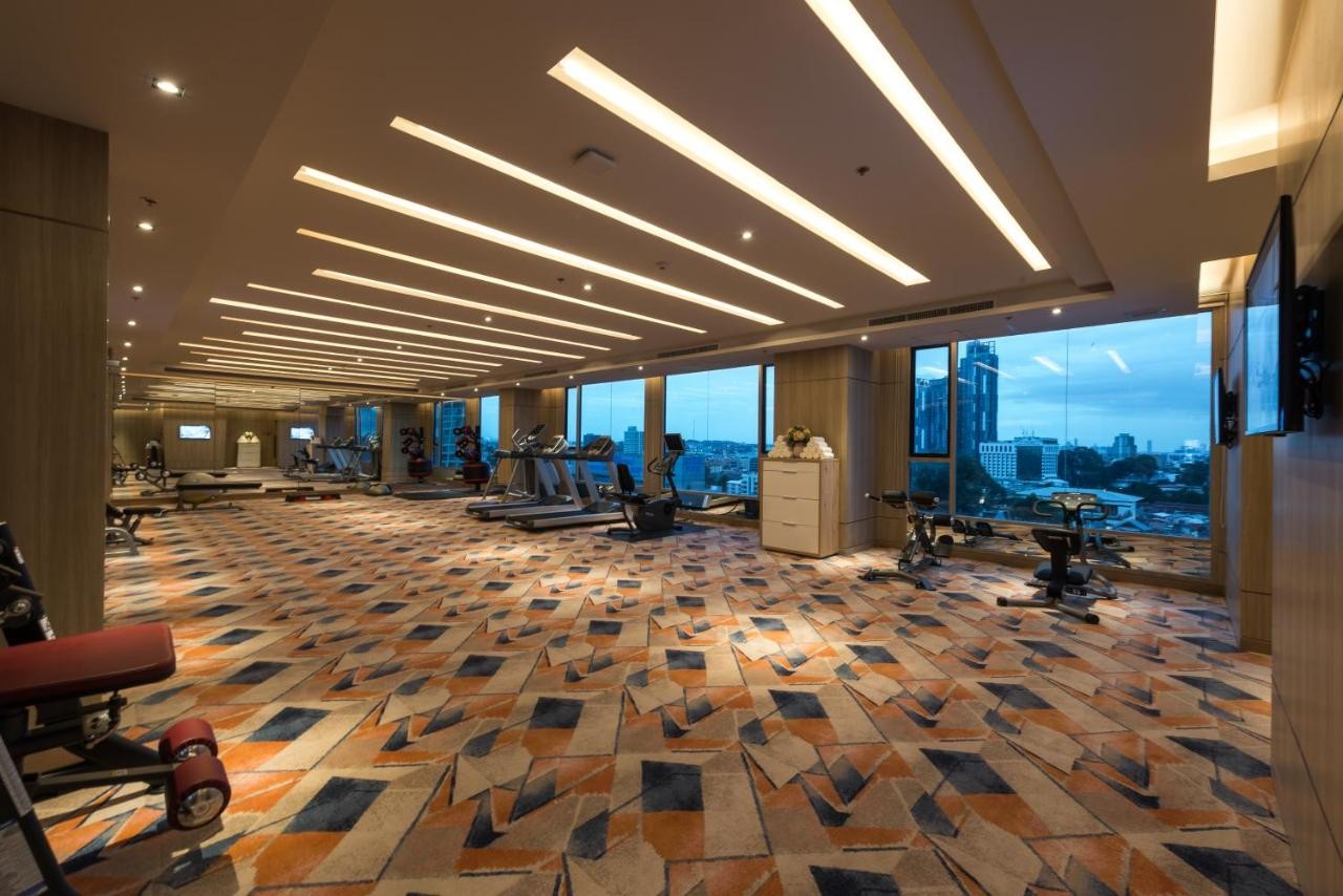 فندق ميت بيتش بتايا تايلاند mytt beach hotel pattaya Thailand