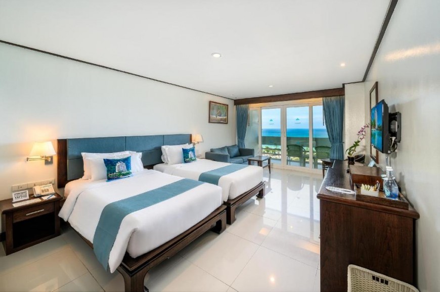 فندق اندمان بيتش سويتس بوكيت Andaman Beach Suites Hotel
