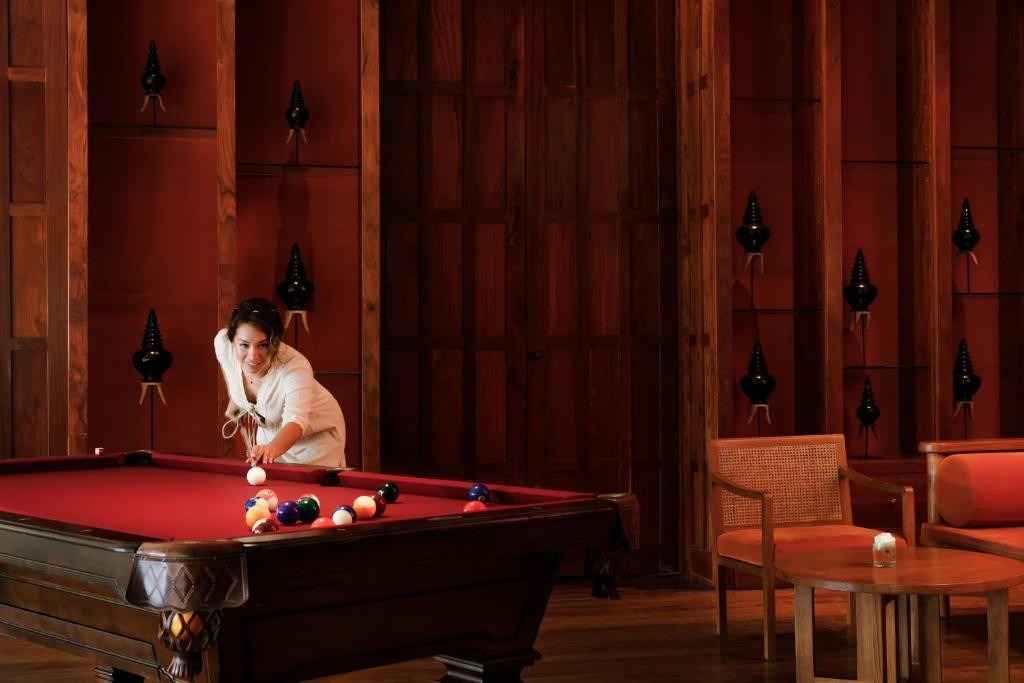 منتجع ذا سورين بوكيت The Surin Phuket