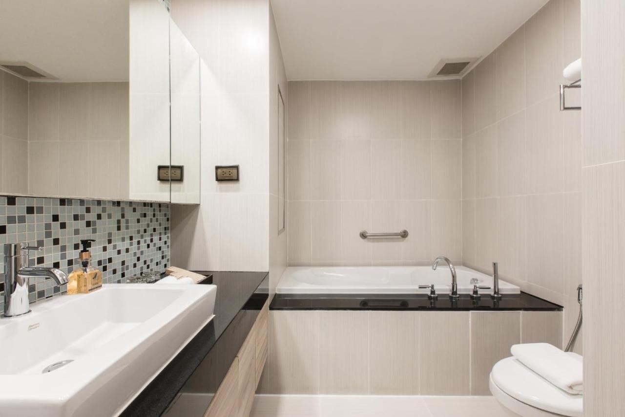 أجنحة أدلفي بانكوك تايلاند Adelphi Suites Bangkok Thailand