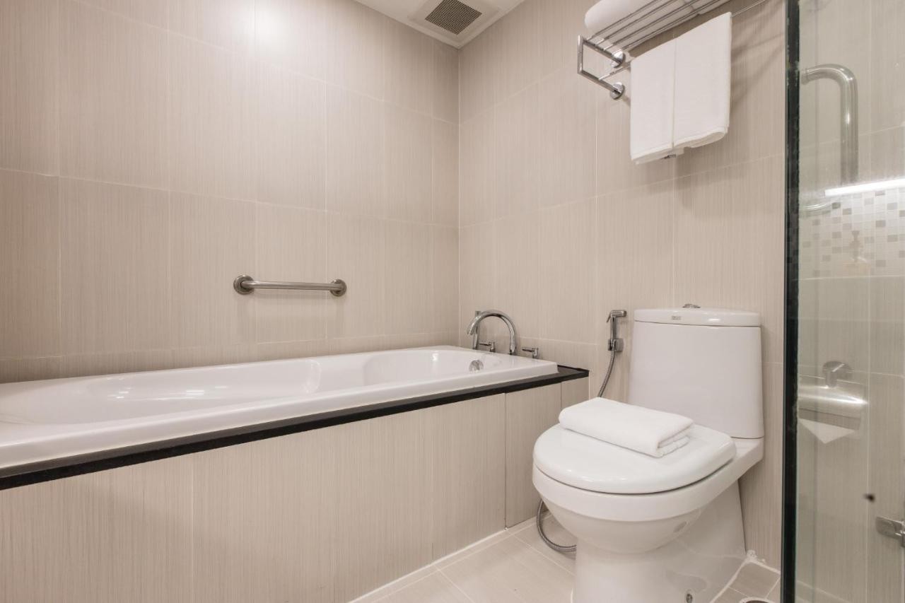 أجنحة أدلفي بانكوك تايلاند Adelphi Suites Bangkok Thailand