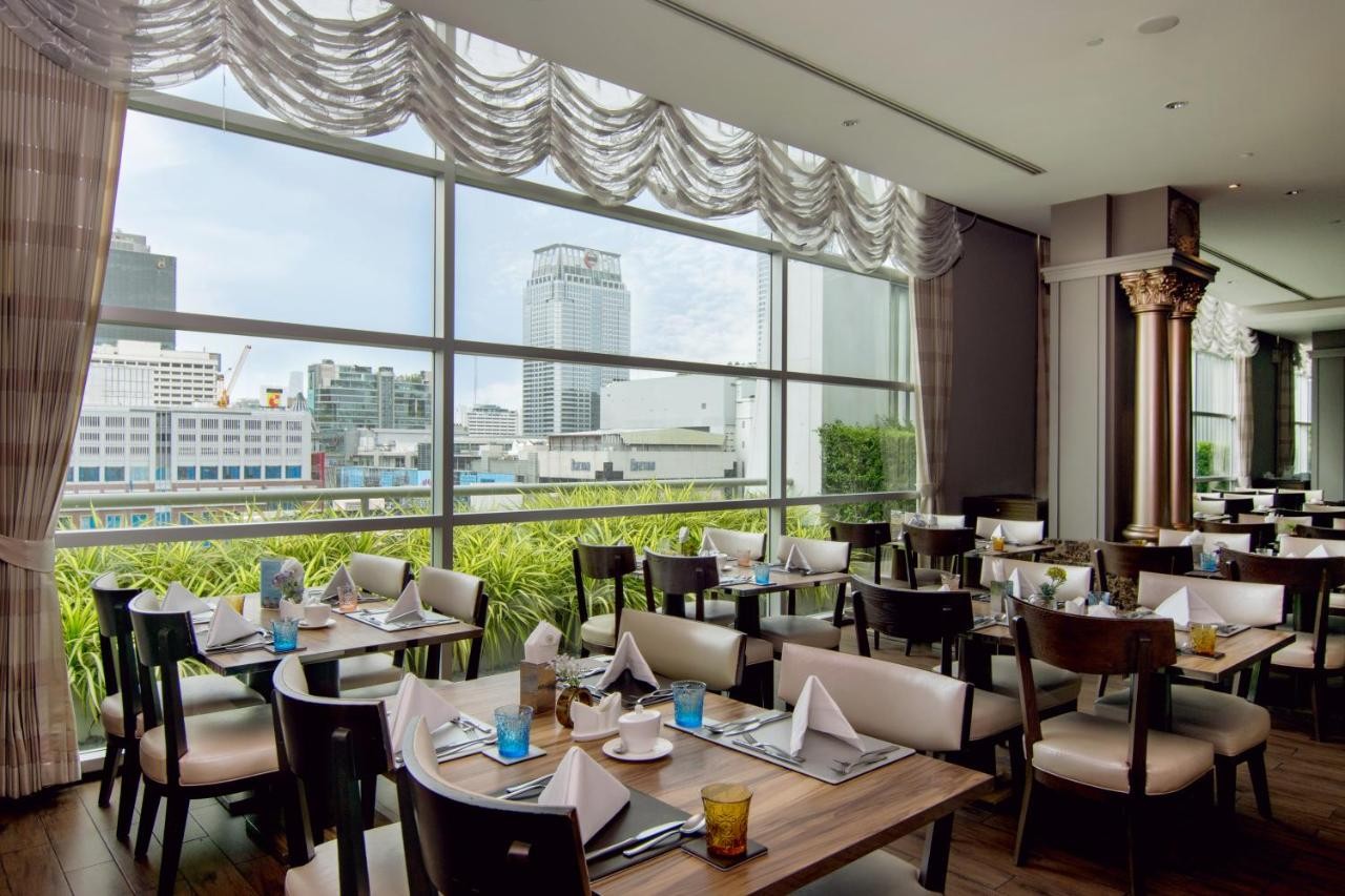 فندق بيركلي براتونام بانكوك تايلاند  The Berkeley Hotel Pratunam - SHA Extra Plus