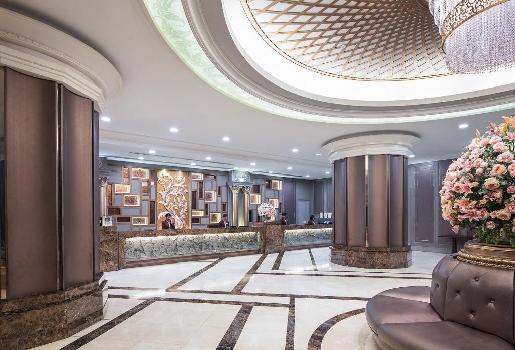 فندق بيركلي براتونام بانكوك تايلاند  The Berkeley Hotel Pratunam - SHA Extra Plus