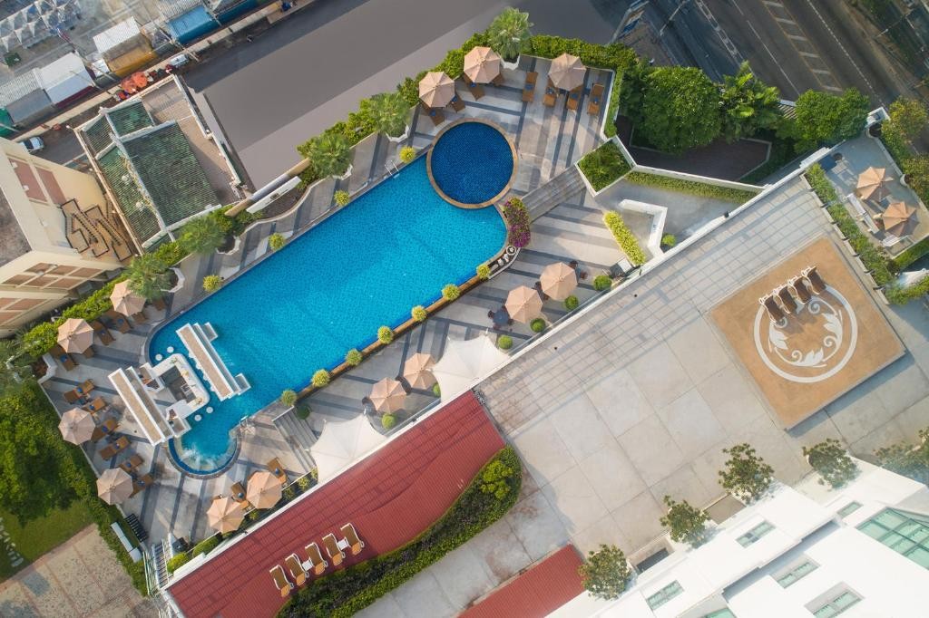 فندق بيركلي براتونام بانكوك تايلاند  The Berkeley Hotel Pratunam - SHA Extra Plus