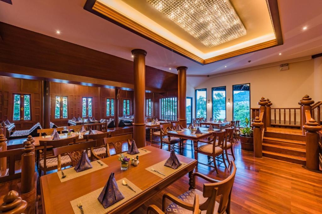 منتجع دايموند كليف بوكيت تايلاند Diamond Cliff Resort & Spa  Phuket Thailand