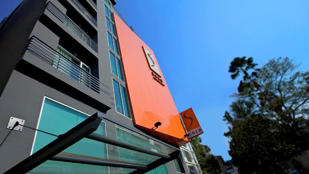 فندق سولو، سوخومفيت 2، بانكوك Hotel Solo, Sukhumvit 2, Bangkok
