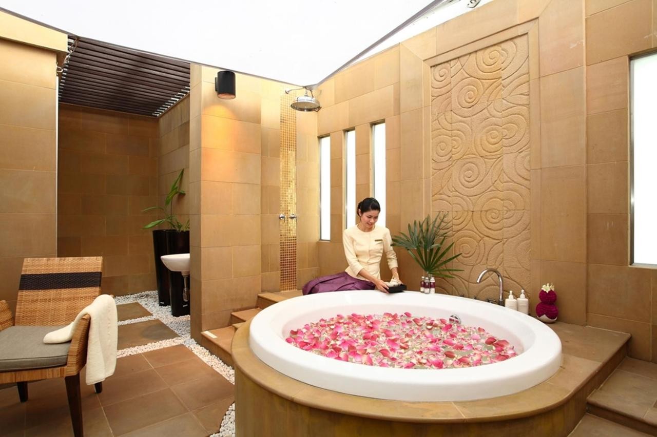 فندق دوسيت ثاني بتايا تايلاند Dusit Thani Pattaya hotel Thailand