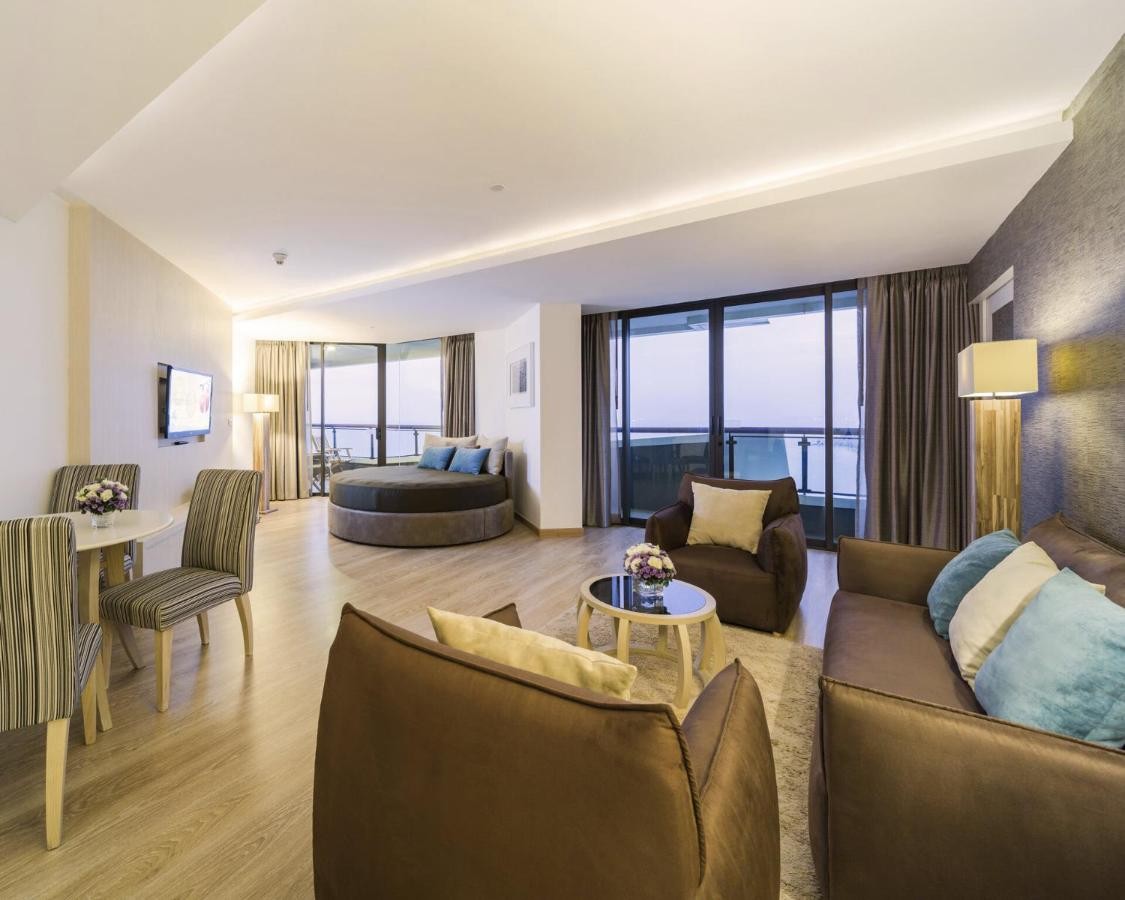 منتجع كيب دارا بتايا تايلاند Cape Dara Resort Pattaya Thailand