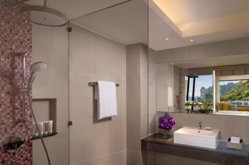 Avani Ao Nang Cliff Krabi Resort