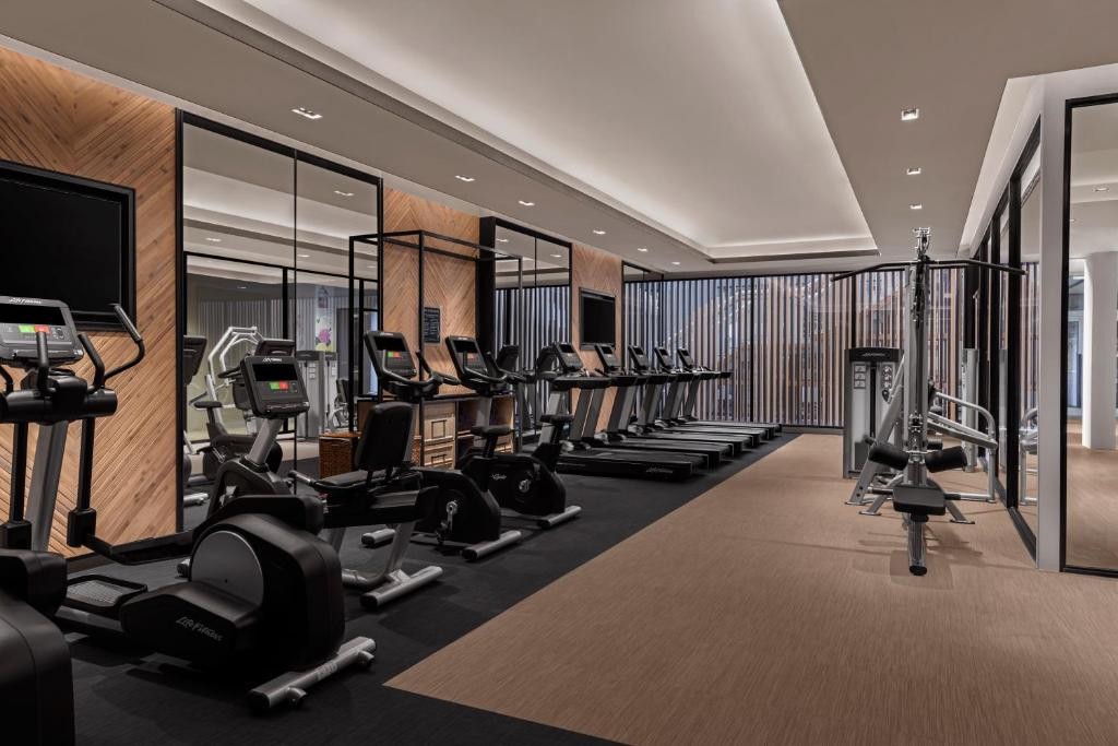 منتجع فور بوينتس باي شيراتون بوكيت باتونج بيتش تايلاند Four Points by Sheraton Phuket Patong Beach Resort