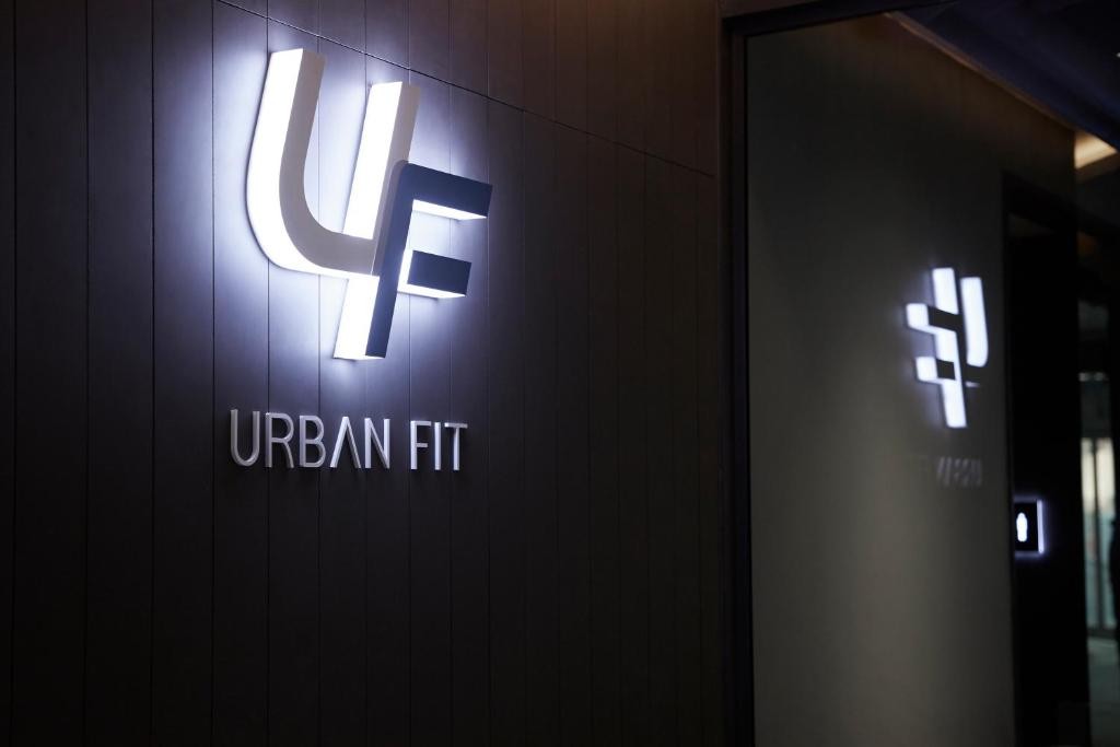 فندق ذا كوارتر سيلوم باي يو إتش جي  The Quarter Silom by UHG Hotel