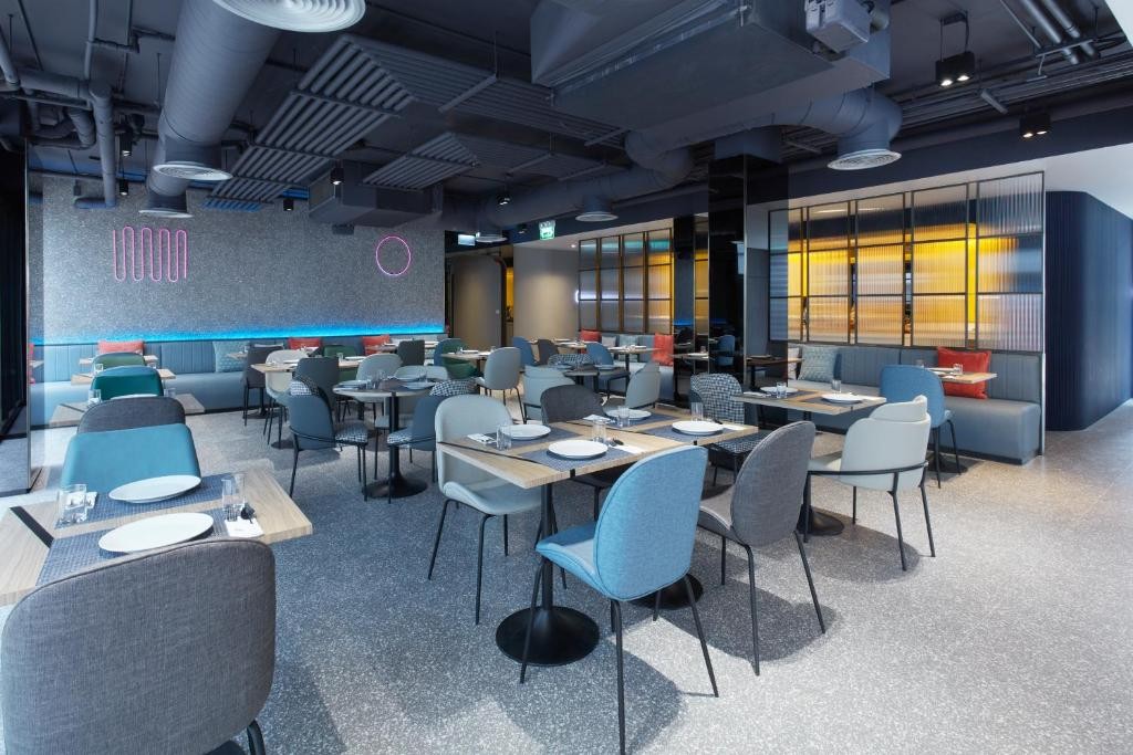 فندق ذا كوارتر سيلوم باي يو إتش جي  The Quarter Silom by UHG Hotel