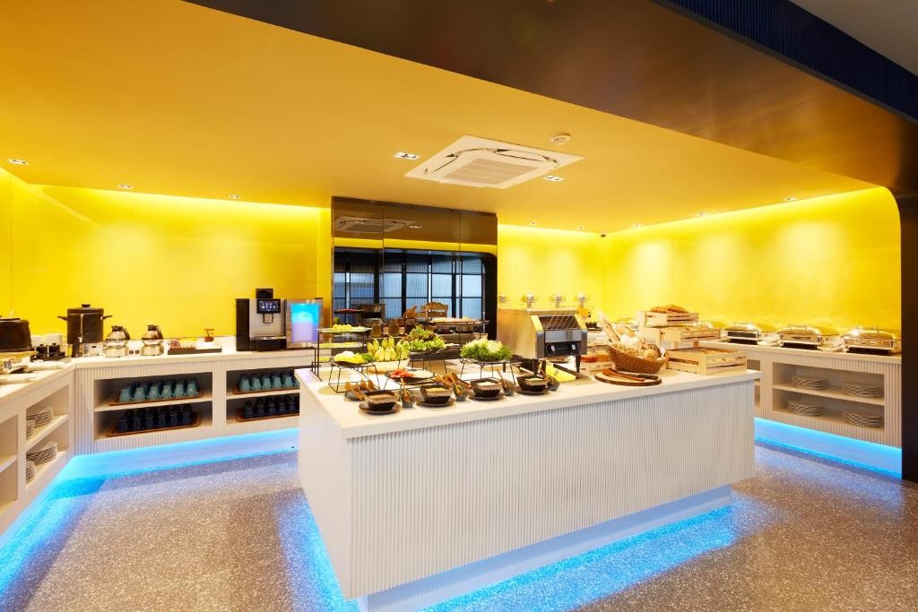 فندق ذا كوارتر سيلوم باي يو إتش جي  The Quarter Silom by UHG Hotel