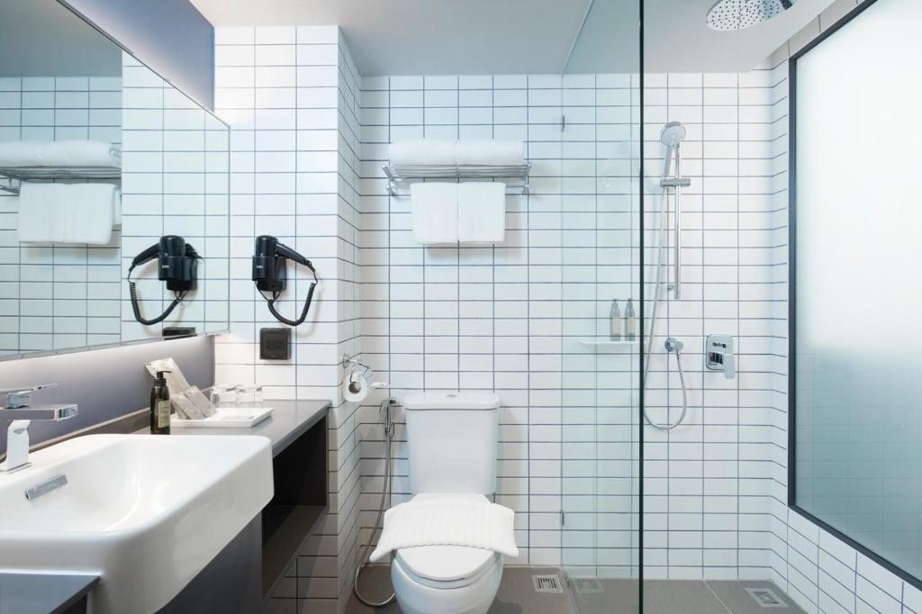 فندق ذا كوارتر سيلوم باي يو إتش جي  The Quarter Silom by UHG Hotel