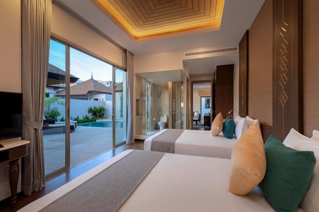 منتجع سبلاش بيتش بوكيت   Splash Beach Resort, Maikhao Phuket