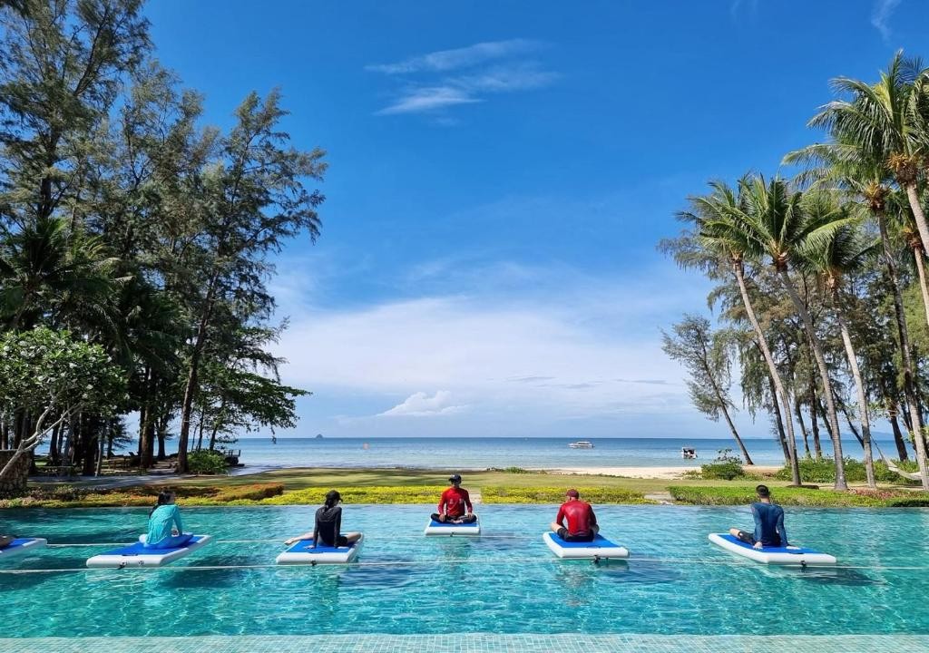 منتجع دوست ثاني كرابي بيتش  Dusit Thani Krabi Beach Resort