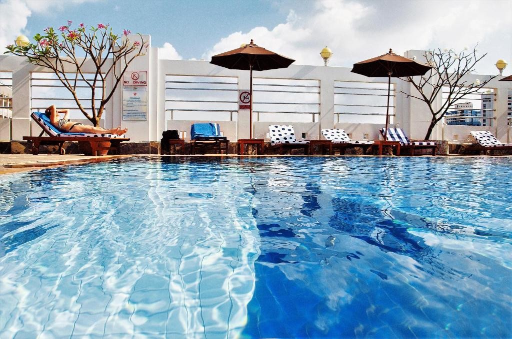 فندق زينيث سوخومفيت بانكوك تايلاند Zenith Sukhumvit Hotel Bangkok Thailand