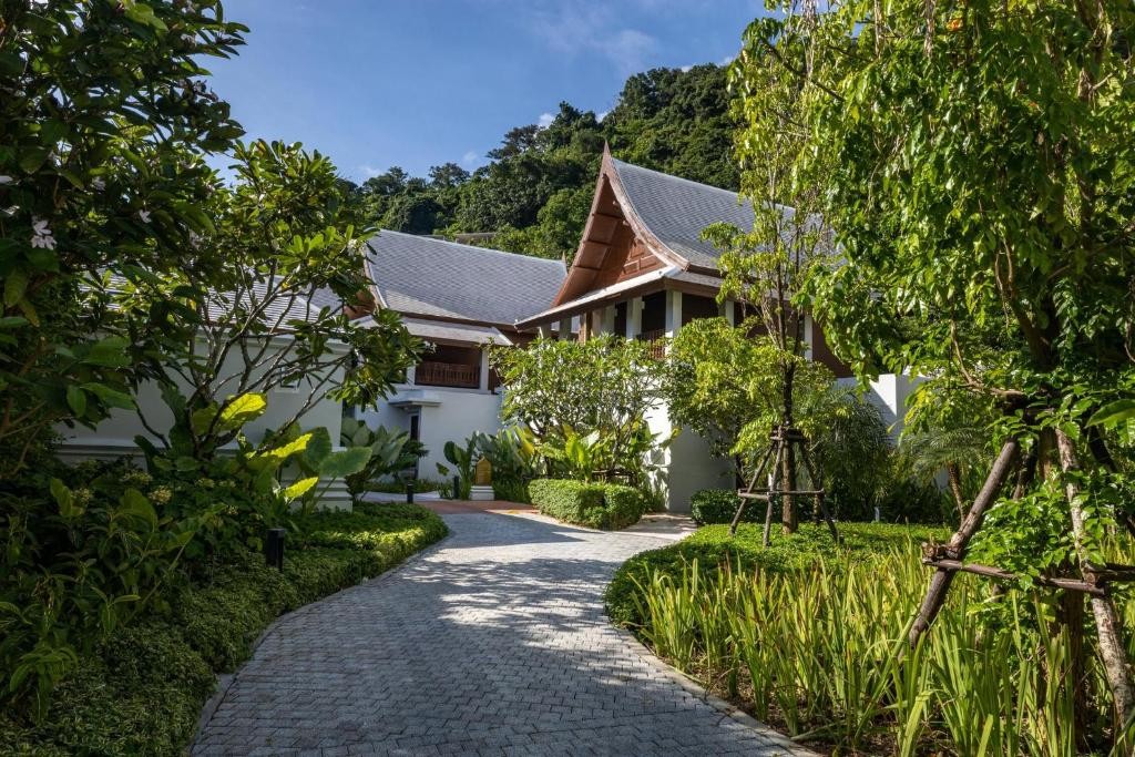 فندق ومنتجع إنتركونتيننتال بوكيت تايلاند InterContinental Phuket Resort Thailand