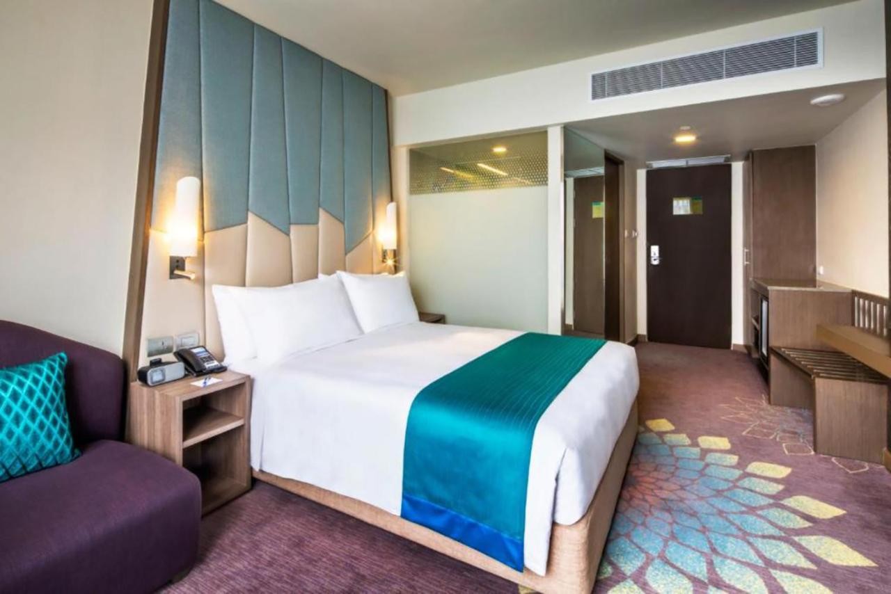 فندق هوليدي ان اكسبرس سوخومفيت بانكوك تايلاند  Holiday Inn Express Bangkok Sukhumvit 11