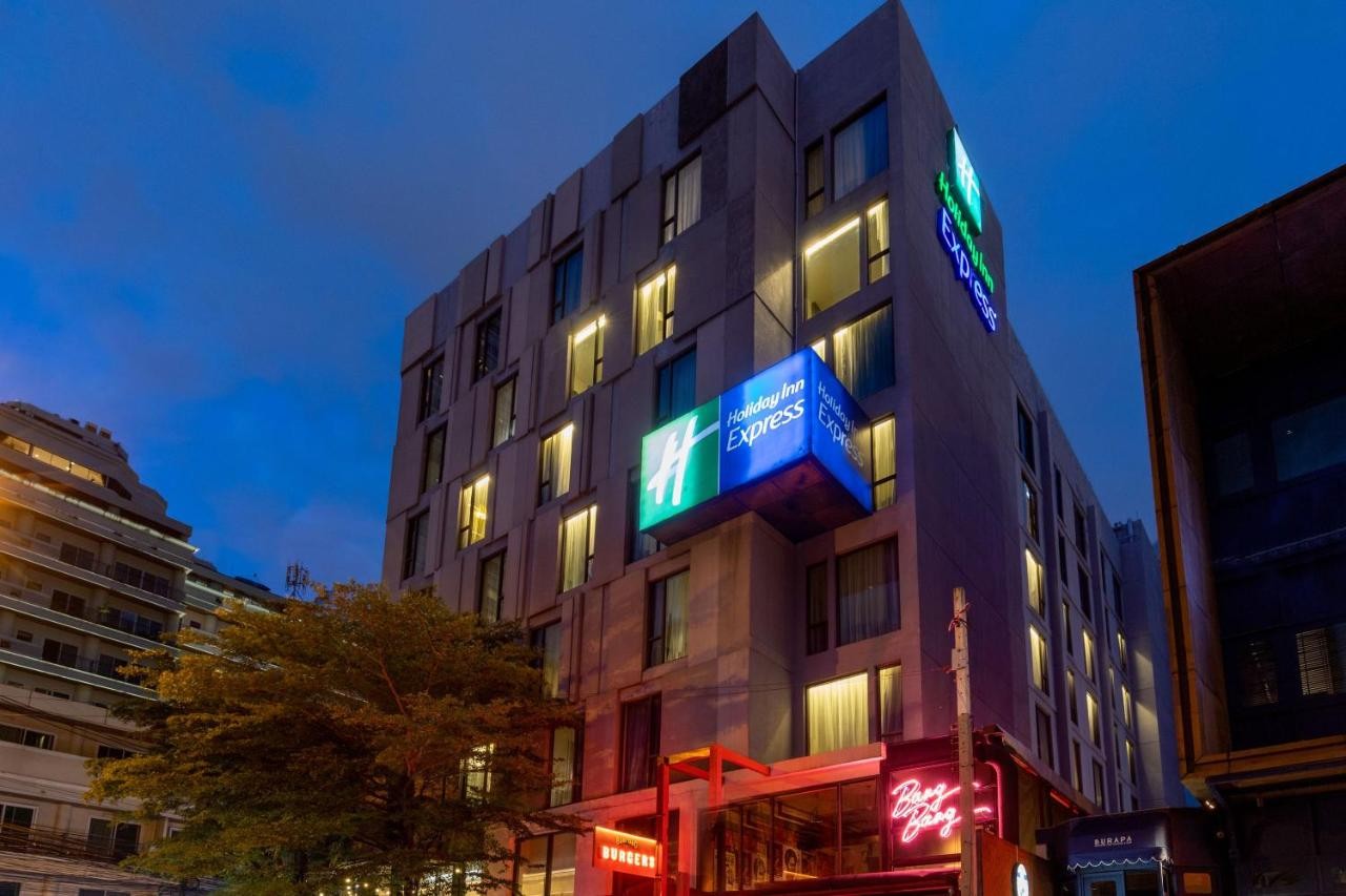  Holiday Inn Express Bangkok Sukhumvit 11