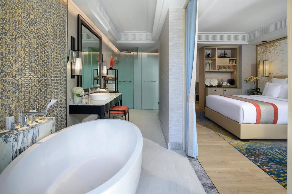 فندق ومنتجع إنتركونتيننتال بوكيت تايلاند InterContinental Phuket Resort Thailand