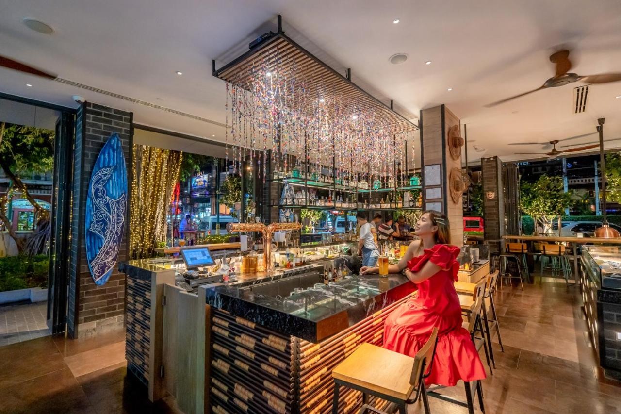 فندق إنديجو بوكيت باتونج تايلاند Hotel Indigo Phuket Patong Thailand