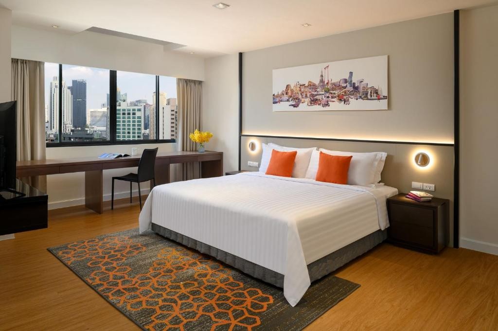  parkroyal suites Bangkok