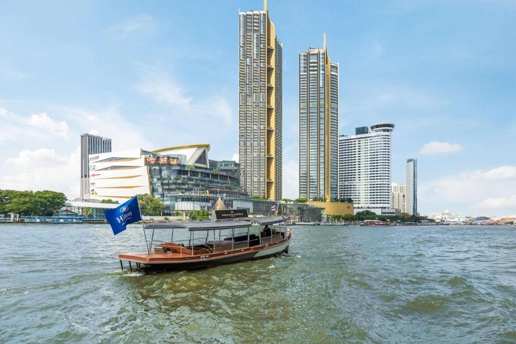 فندق ميلينيوم هيلتون بانكوك Millennium Hilton Bangkok