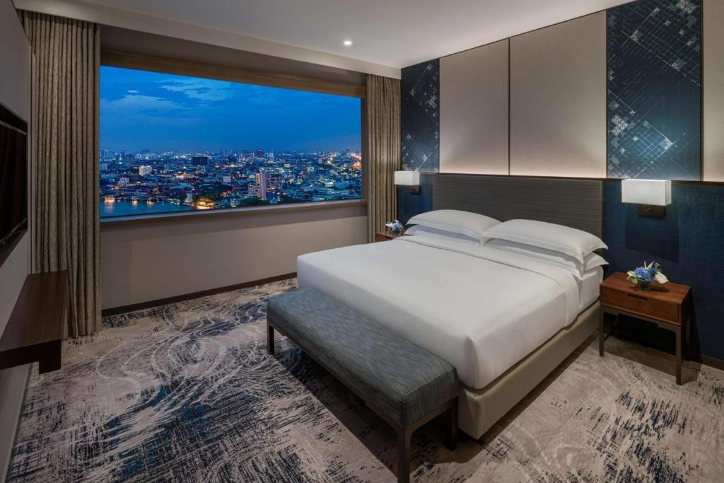 فندق ميلينيوم هيلتون بانكوك Millennium Hilton Bangkok