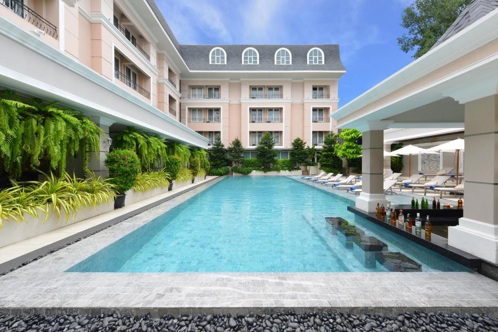 فندق بيفرلي بلازا باتايا  The Beverly Hotel Pattaya  