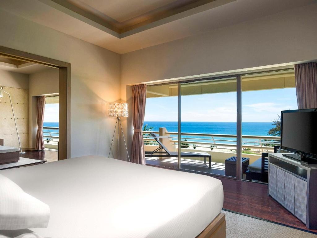 منتجع بولمان فوكيت كارون بيتش  pullman phuket karon beach resort