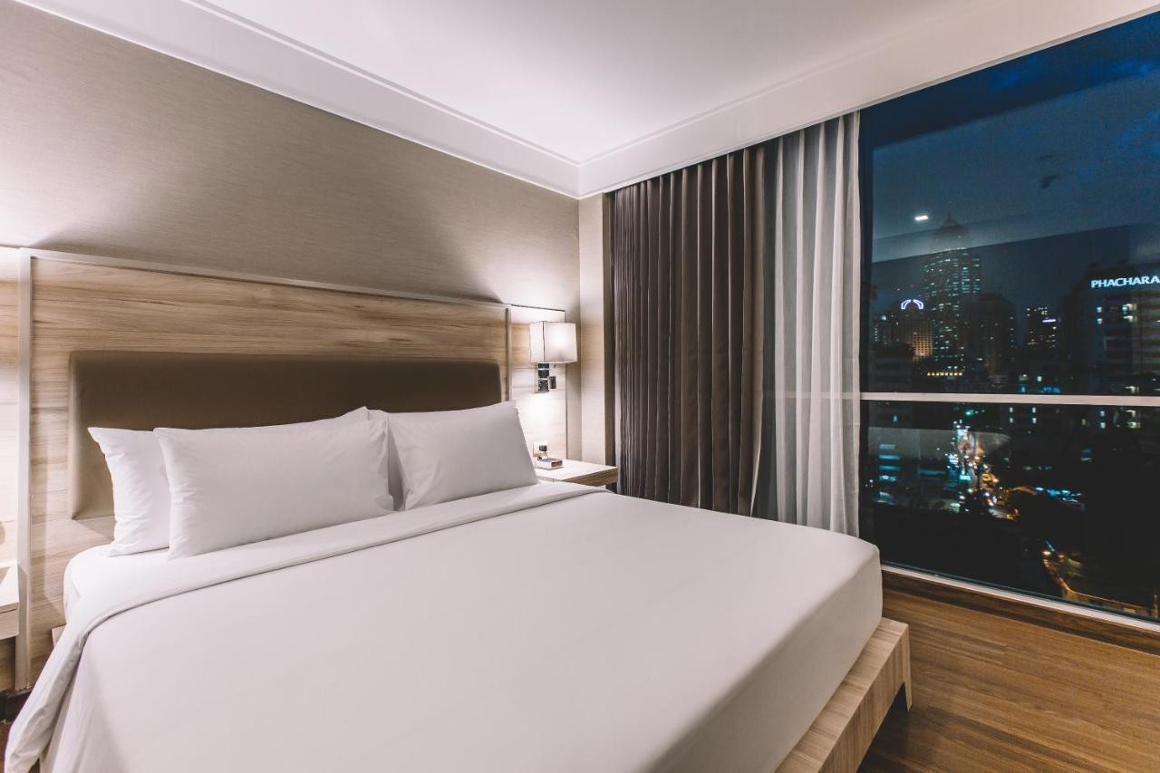 أجنحة أدلفي بانكوك تايلاند Adelphi Suites Bangkok Thailand
