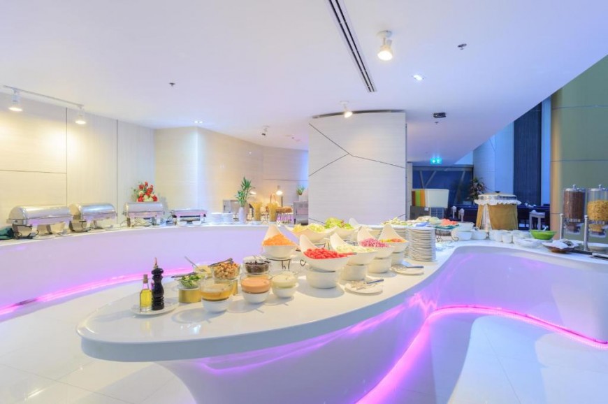 Pattaya Discovery Beach Hotel