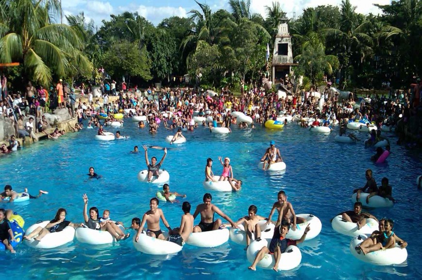 مدينة ملاهي انكول دريم لاند جاكرتا اندونيسيا مدينة ملاهي انكول دريم لاند جاكرتا اندونيسيا