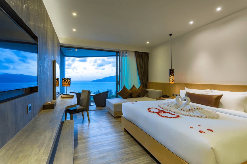 Crest Resort & Pool Villas phuket