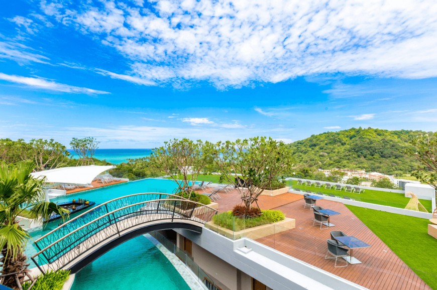 Crest Resort & Pool Villas phuket