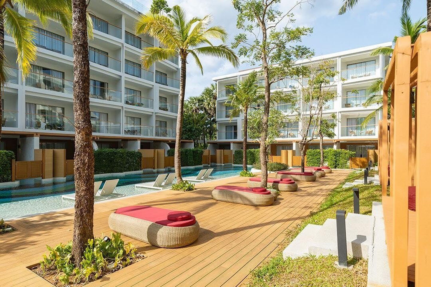منتجع أندامان إمبريس باتونغ بوكيت   Andaman Embrace Patong Phuket
