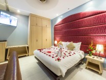 Oceanfront Standard Jacuzzi Suite