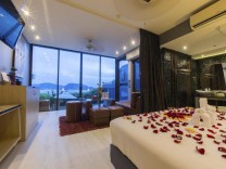 Premium Deluxe Room with Plunge Pool