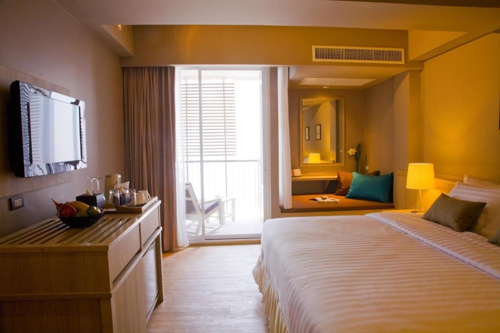 Deluxe Double or Twin Room