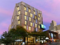 فندق هوليدي ان اكسبرس سوخومفيت بانكوك تايلاند Holiday Inn Express Bangkok Sukhumvit 11